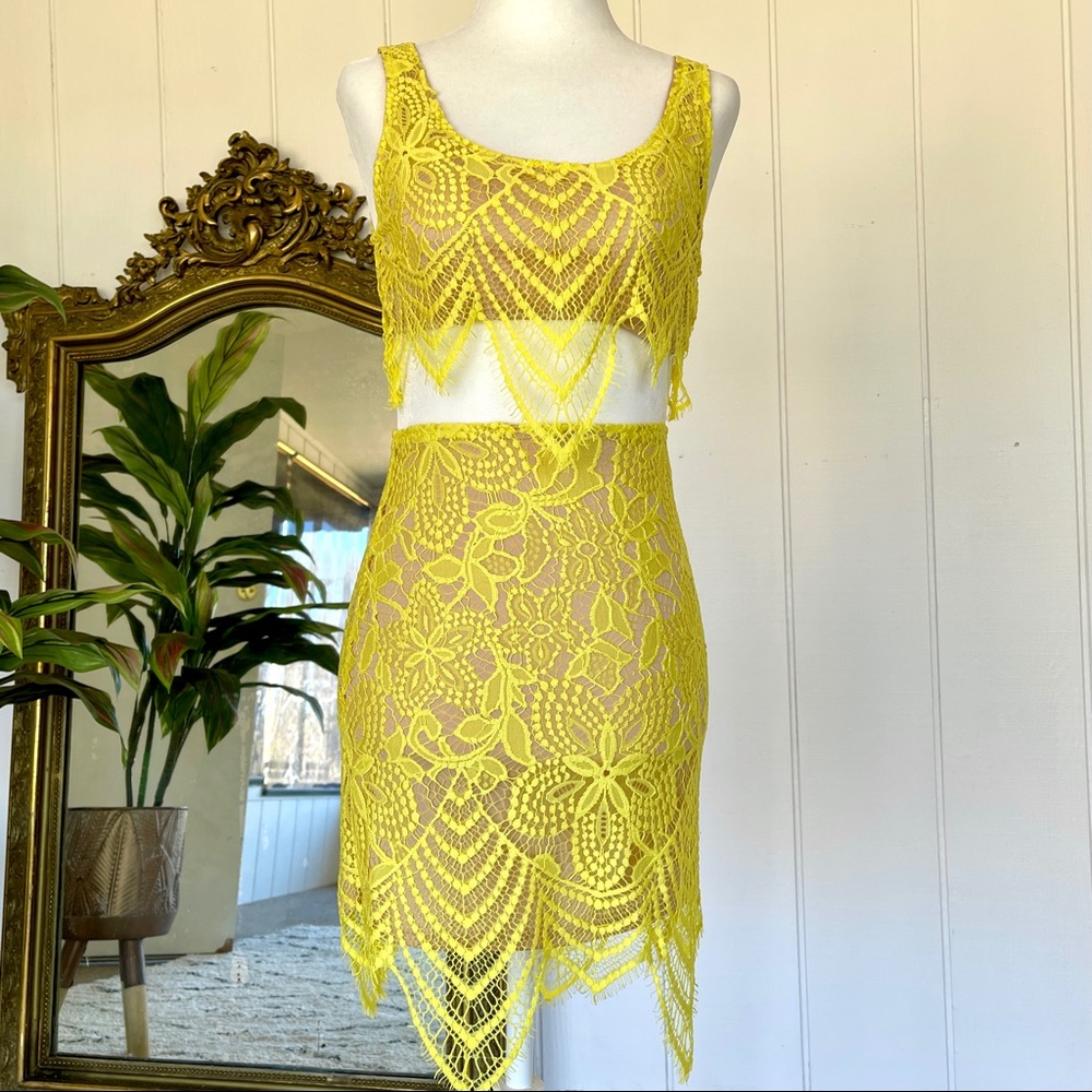 Luxxel Yellow Lace Set